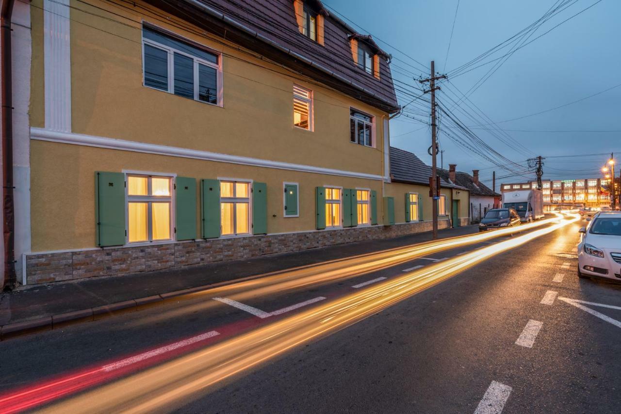 Bonton Apartments Sibiu Exterior photo